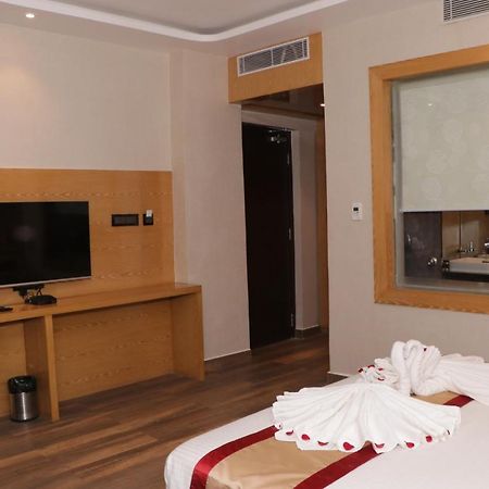The Landmark Hotel Muzaffarpur Exteriör bild