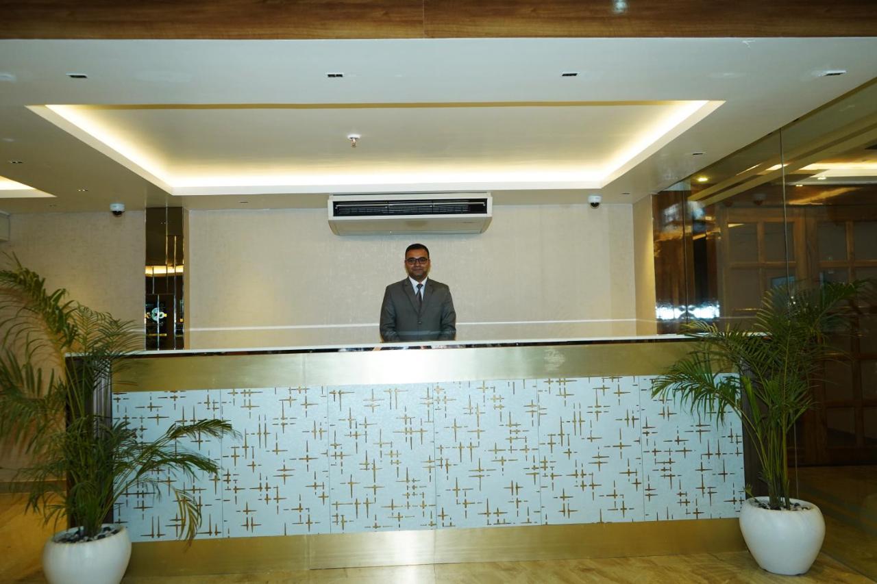 The Landmark Hotel Muzaffarpur Exteriör bild