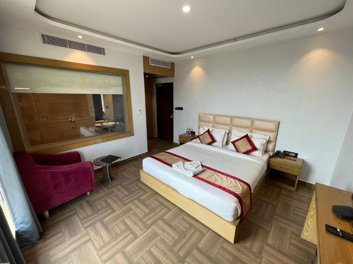 The Landmark Hotel Muzaffarpur Exteriör bild